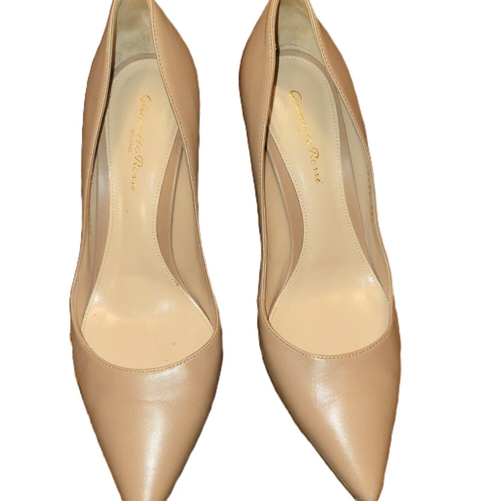 Gianvito Rossi Classic Tan Heels - EU 38.5/US 8.5 - Picture 2 of 7